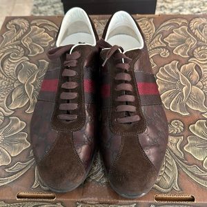 Gucci Men’s Brown Leather Sneakers 138169 Guccissima Italian shoes . Size 9D